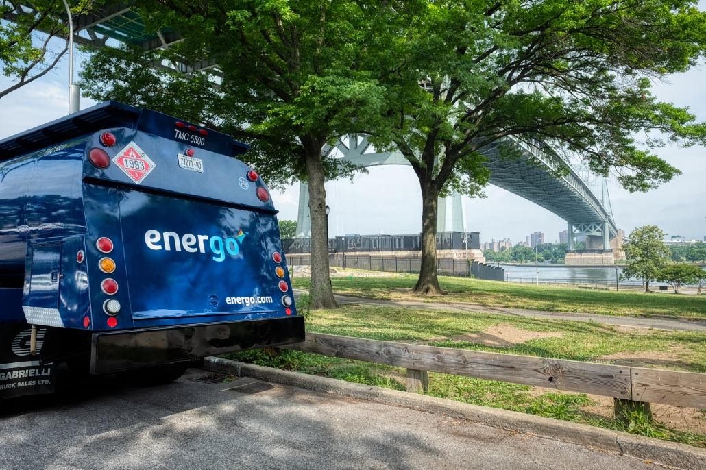 Back of Energo truck with NYC bridge in background